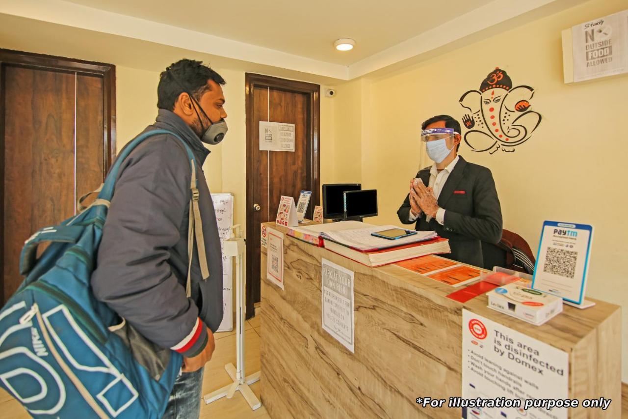 Hotel OYO Flagship 13885 Metro Residency Bombay Esterno foto