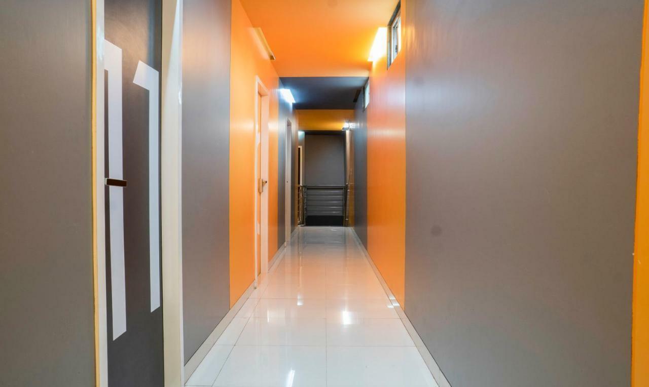 Hotel OYO Flagship 13885 Metro Residency Bombay Esterno foto