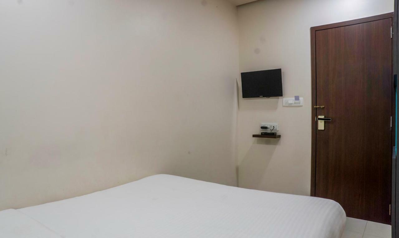 Hotel OYO Flagship 13885 Metro Residency Bombay Esterno foto